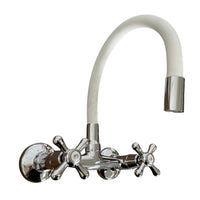 Rubinetto a parete con canna flessibile 