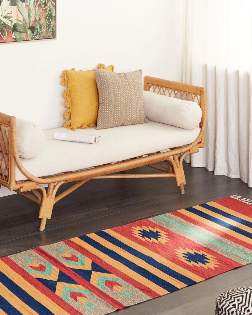 Tappeto Kilim multicolore in cotone 80 x 300 cm tessuto a mano a trama piatta reversibile con motivi geometrici e frange, tradizionale Boho, per il soggiorno e la camera da letto.