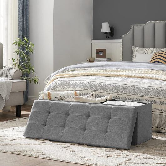 Pouf contenitore Valora PUFA in MDF grigio chiaro per camera da letto