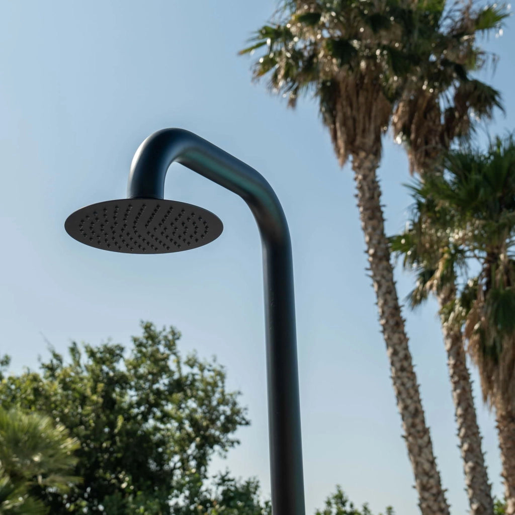 SINED Doccia da Giardino con Miscelatore e Doccetta Corpo in Acciaio Inox AISI 316L Colore Nero Satinato Alimentazione Acqua Calda e Fredda Modello DOCCIA PULA NERA