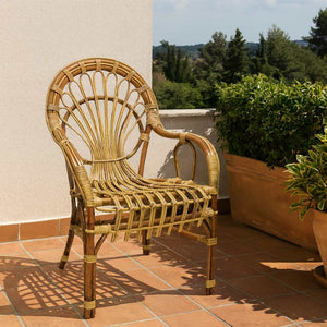 Poltrona sedia Malacca bassa in legno di bambù e giunco intrecciato a mano