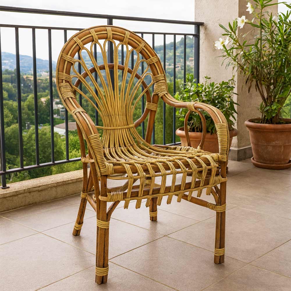 Poltrona sedia Malacca bassa in legno di bambù e giunco intrecciato a mano