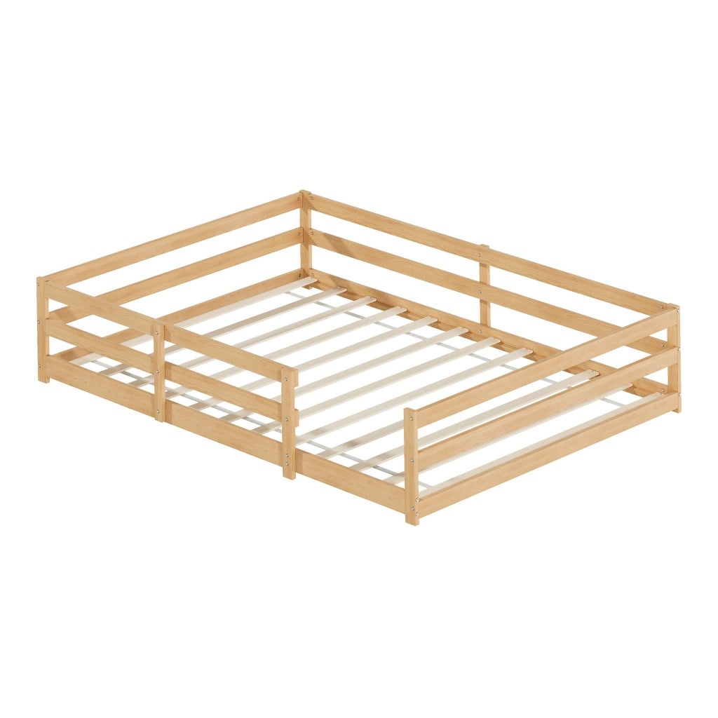 Letto Montessori per bambini in legno massello naturale 140x200 cm con sponde di protezione e rete a doghe