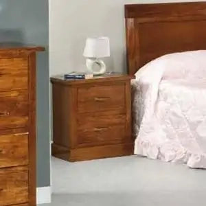 Comodino Adele in legno massiccio, noce Bassano arte povera