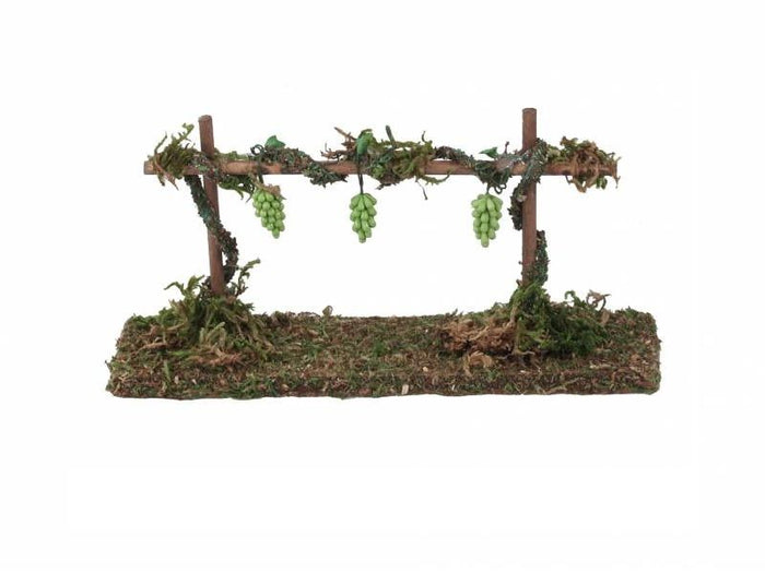 FILARE DI VIGNA CON UVA BIANCA