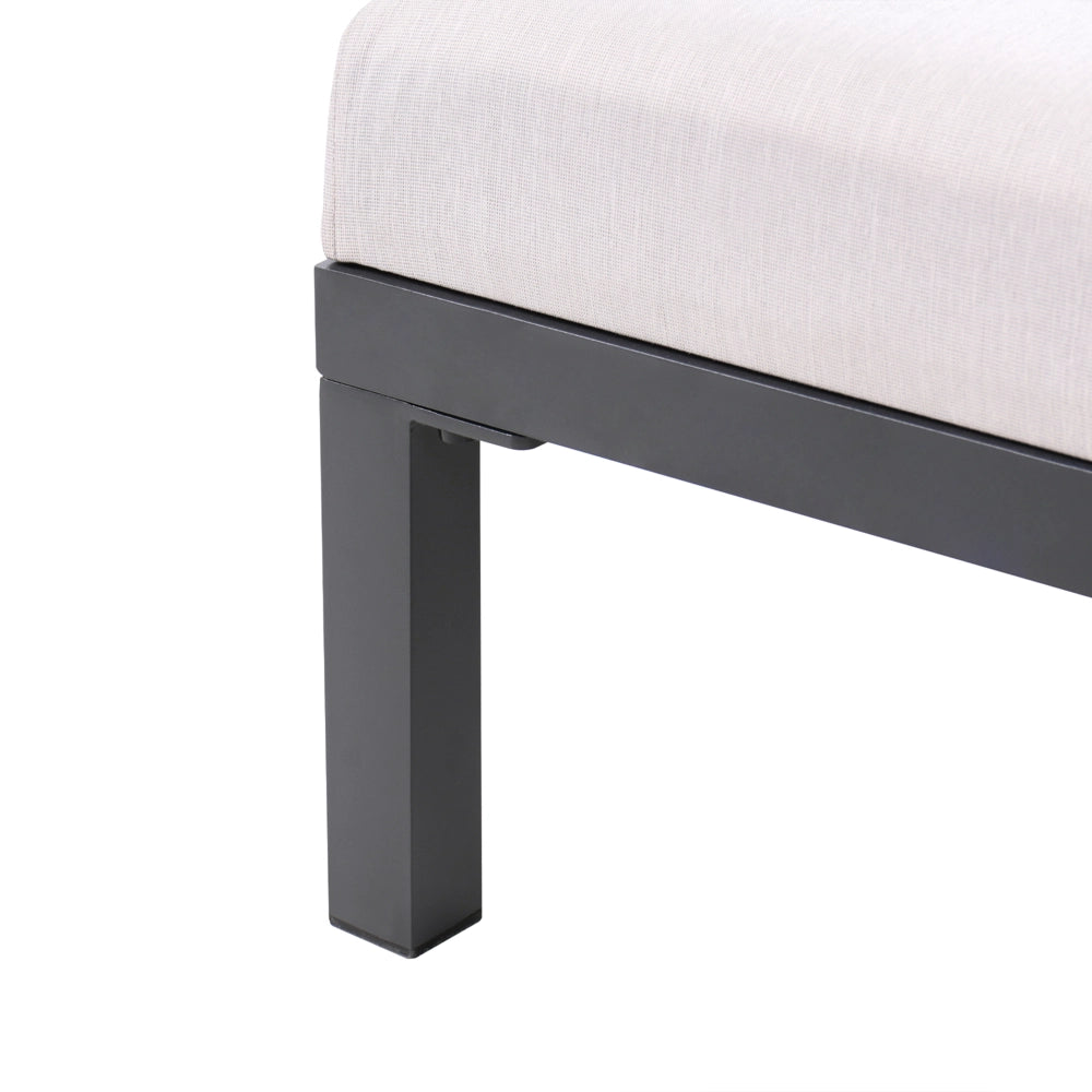 Lettino da giardino moderno reclinabile con struttura in metallo Beige chiaro stile moderno