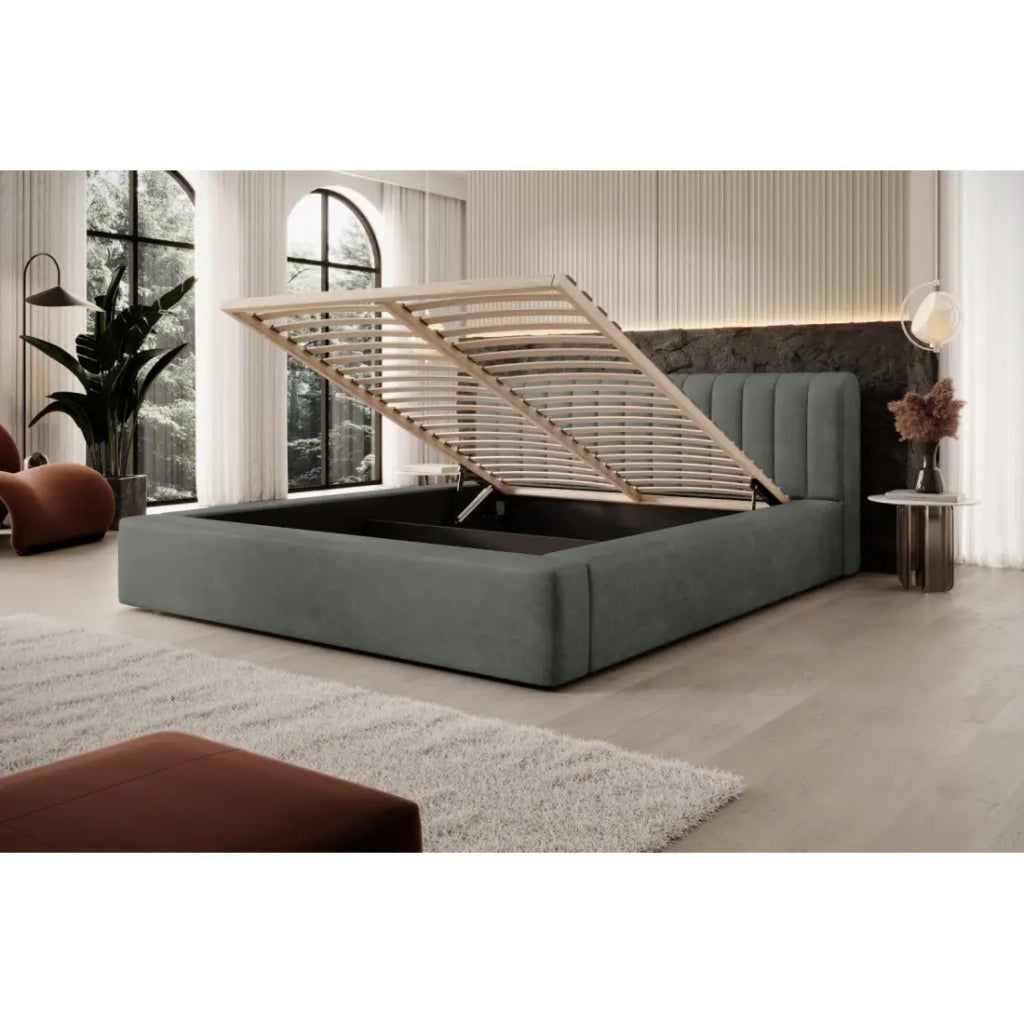 Letto contenitore CERVIN – Velluto morbido Salvia Notturna – 180x200 cm – Rete sollevabile – Design elegante