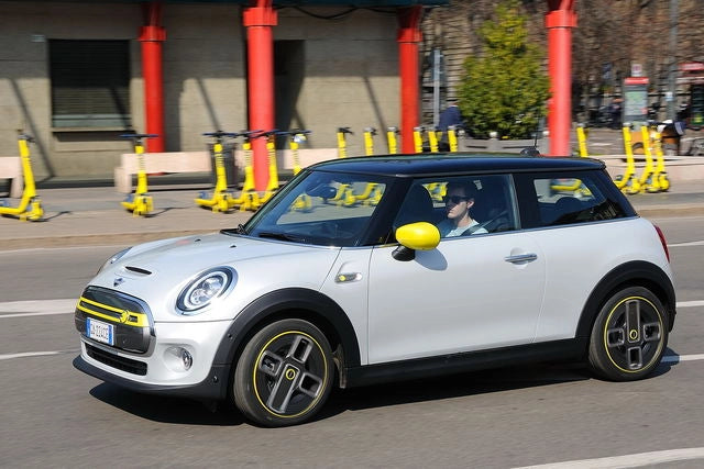 RIGUM905540, Mini F55 dal 2015-2023, F56 dal 2014-2023, F57 cabrio dal 2016-, Mini F66 3 porte dal 2024-, Mini SE elettr