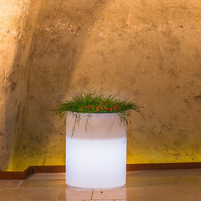 Vaso luminoso RGB con pannello solare cm 50x50x40 - ERIC