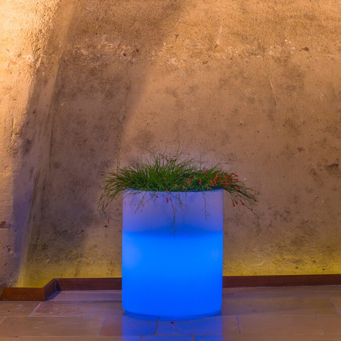 Vaso luminoso RGB con pannello solare cm 50x50x40 - ERIC