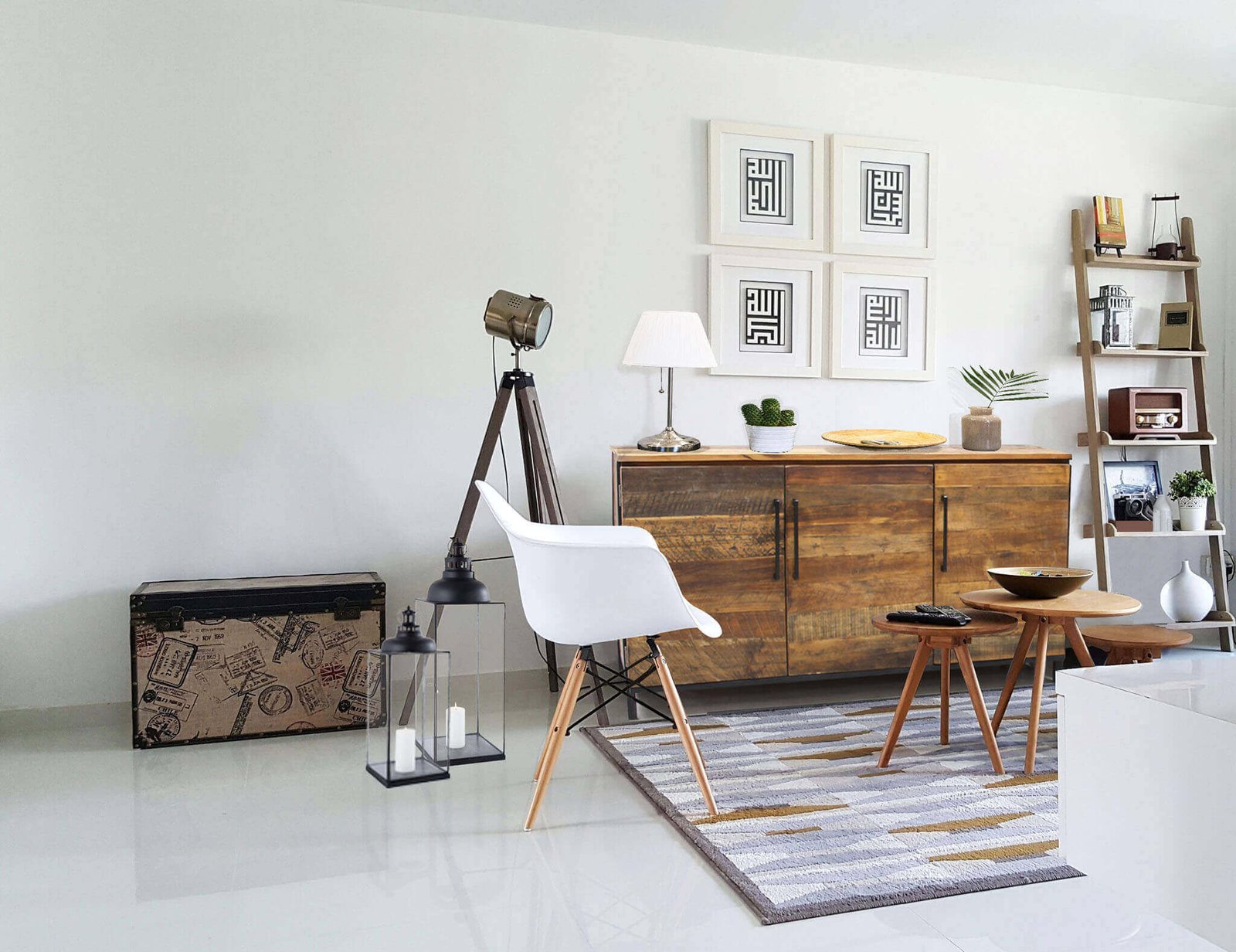 Madia Moderna con Tre Ante in Legno Metallo cm 150x40x86 - DARWIN