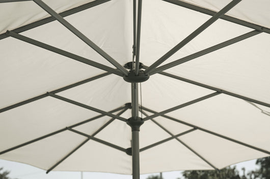 Ombrellone  Ovale A Palo Centrale 2X4 - Antracite Ed Ecru' 1 Pz