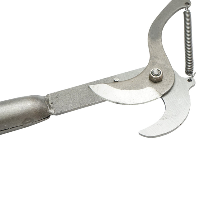 Cesoie per tagliare i rami con impugnatura sulla coda