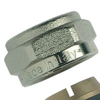 Raccordo a compressione per tubi in rame destinati ad impianti idrici