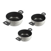 MA MAISON TRIS CASSERUOLE Ø 18 - Ø 22 - Ø 26 CON 2 MANICI LINEA ALESSIA SPESSORE 1.60 MM ANTIADERENTE E ANTIGRAFFIO IN ALLUMINIO
