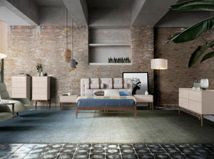 Credenza in legno beige e noce