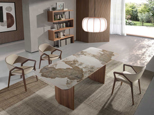 Scaffali in noce e acciaio