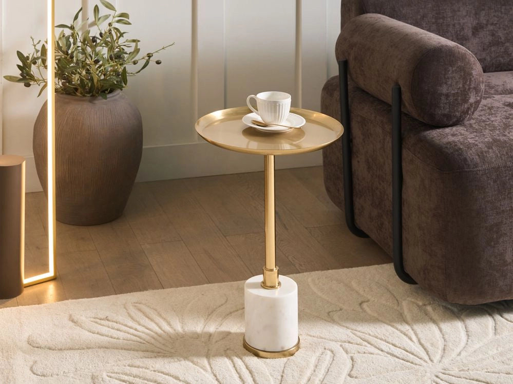Tavolino bianco e oro in metallo e marmo ø 36 cm Base rotonda Forma geometrica Tavolino moderno