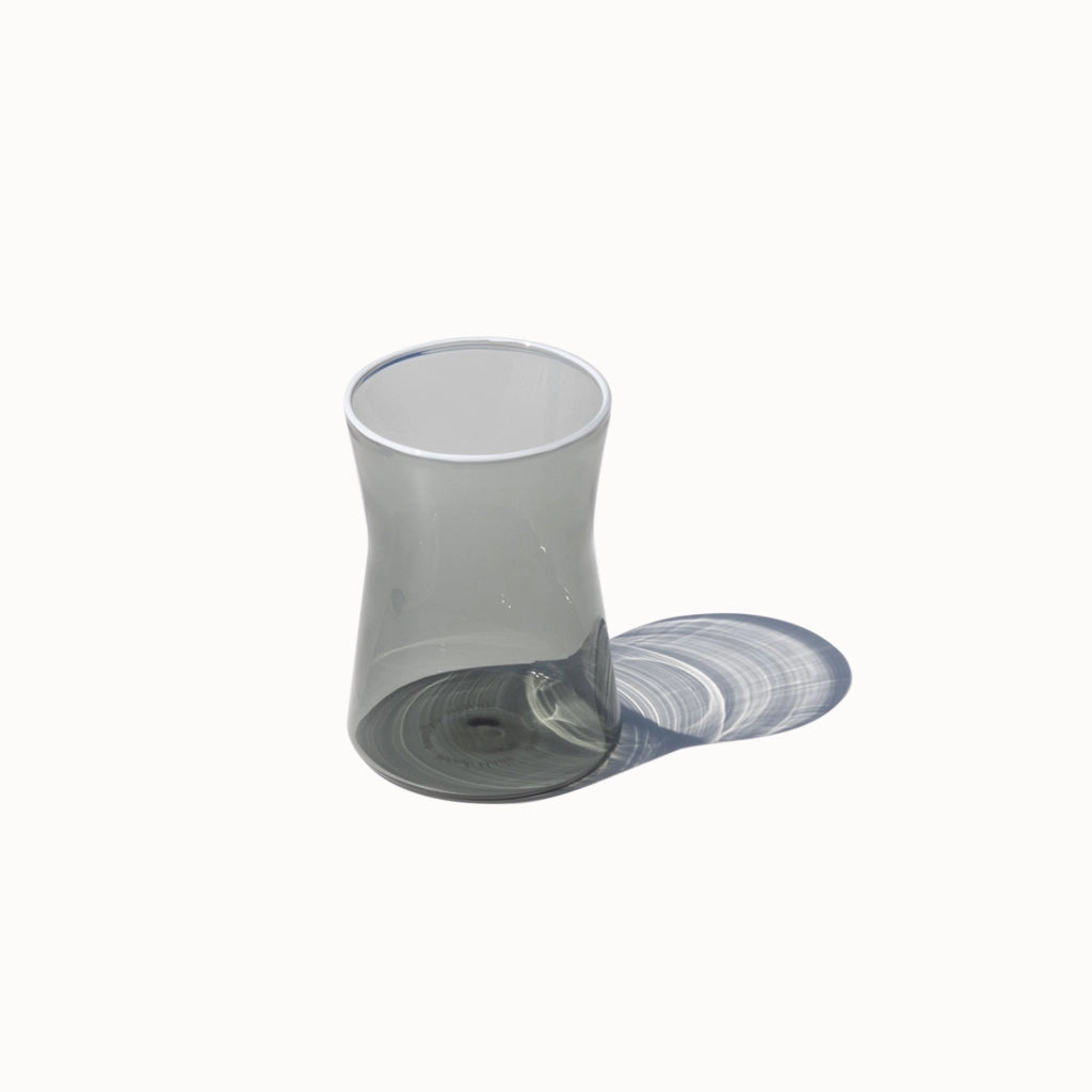 Zafferano Set 4 Bicchieri Tumbler Serie Classy in Vetro Borosilicato Soffiato a Mano Colore Grigio Design Geometrico Elegante per Tavola Moderna