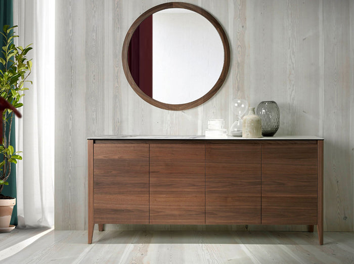 Credenza in noce con piano in vetro a imitazione del marmo