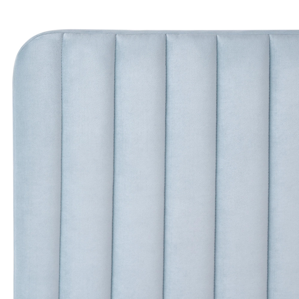 Letto matrimoniale in velluto con testiera trapuntata gambe in metallo da 120 x 200 cm e base a doghe azzurro Design moderno