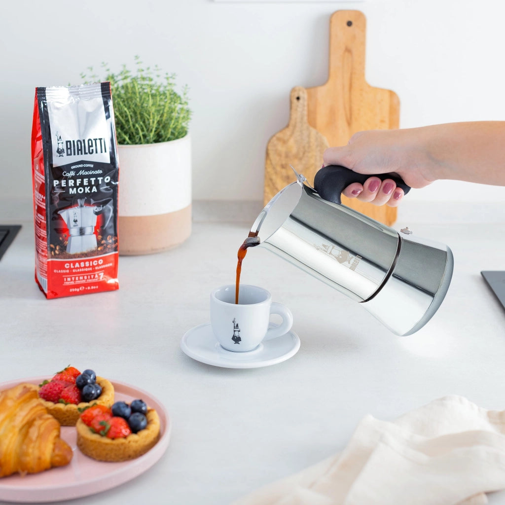 Caffettiera Venus 4 Tazze in Acciaio Inox Lucido e Satinato Compatibile con Induzione Made in Italy Bialetti
