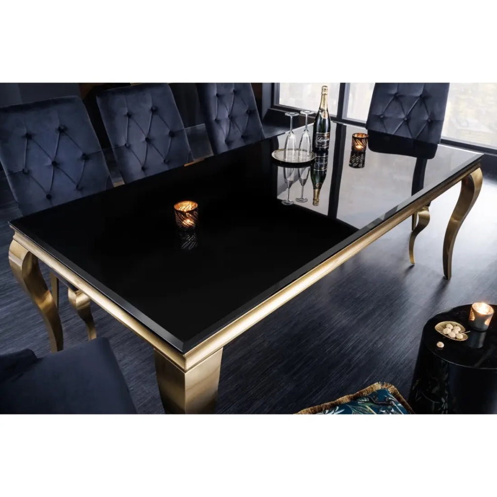 Table VELENA 200 cm – Piano in vetro nero e struttura in acciaio dorato – Eleganza barocca e design raffinato