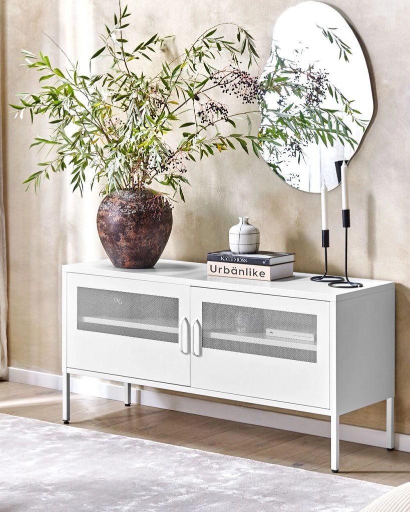 Credenza in metallo bianco 118 x 40 cm 2 ante in rete ripiani gambe gestione cavi mobile tv industriale soggiorno