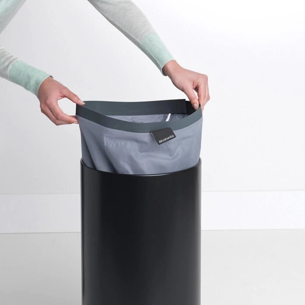 Brabantia 120008 Portabiancheria 35 L con Apertura Quick-Drop e Sacco Rimovibile colore Nero