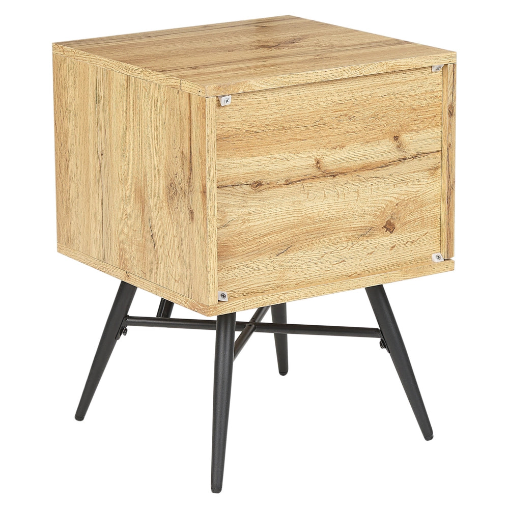 Tavolino da comodino in MDF legno chiaro con due ripiani aperti, pezzo minimalista e contemporaneo per la camera da letto