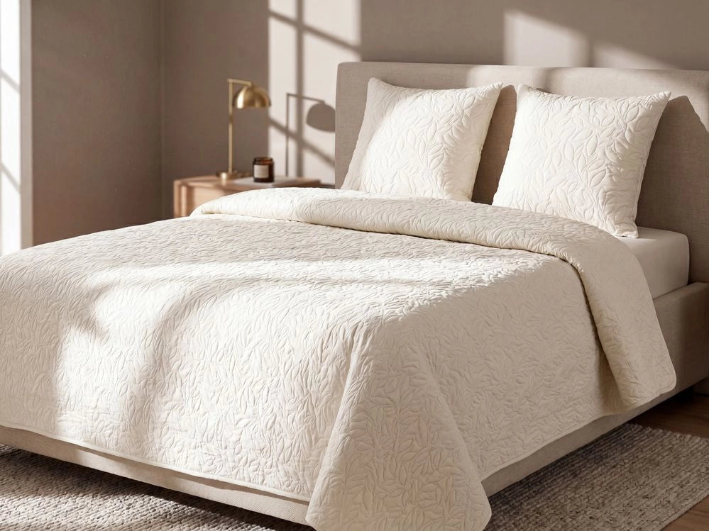 Copriletto in Tessuto Poliestere bianco sporco140 x 210 cm con Cuscini Motivo in Rilievo Decorativo Copriletto Lenzuola classico Camera da Letto