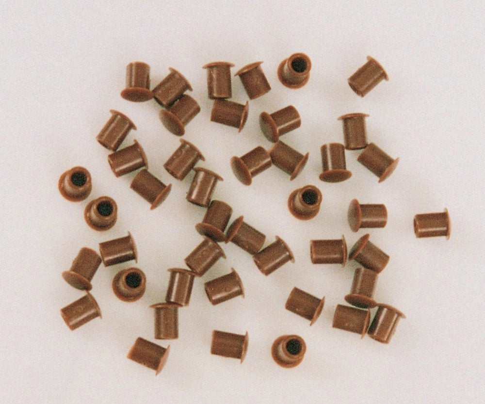1000pz copriforo plastica mm. 5 marrone cod:ferx.35862