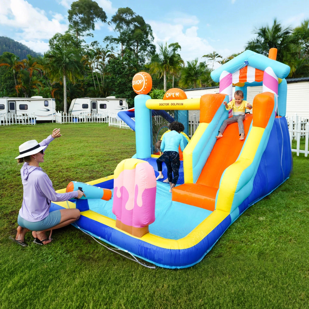 Castello gonfiabile con doppio scivolo area giochi d'acqua trampolino in tessuto oxford blu per bambini con motore 450 W