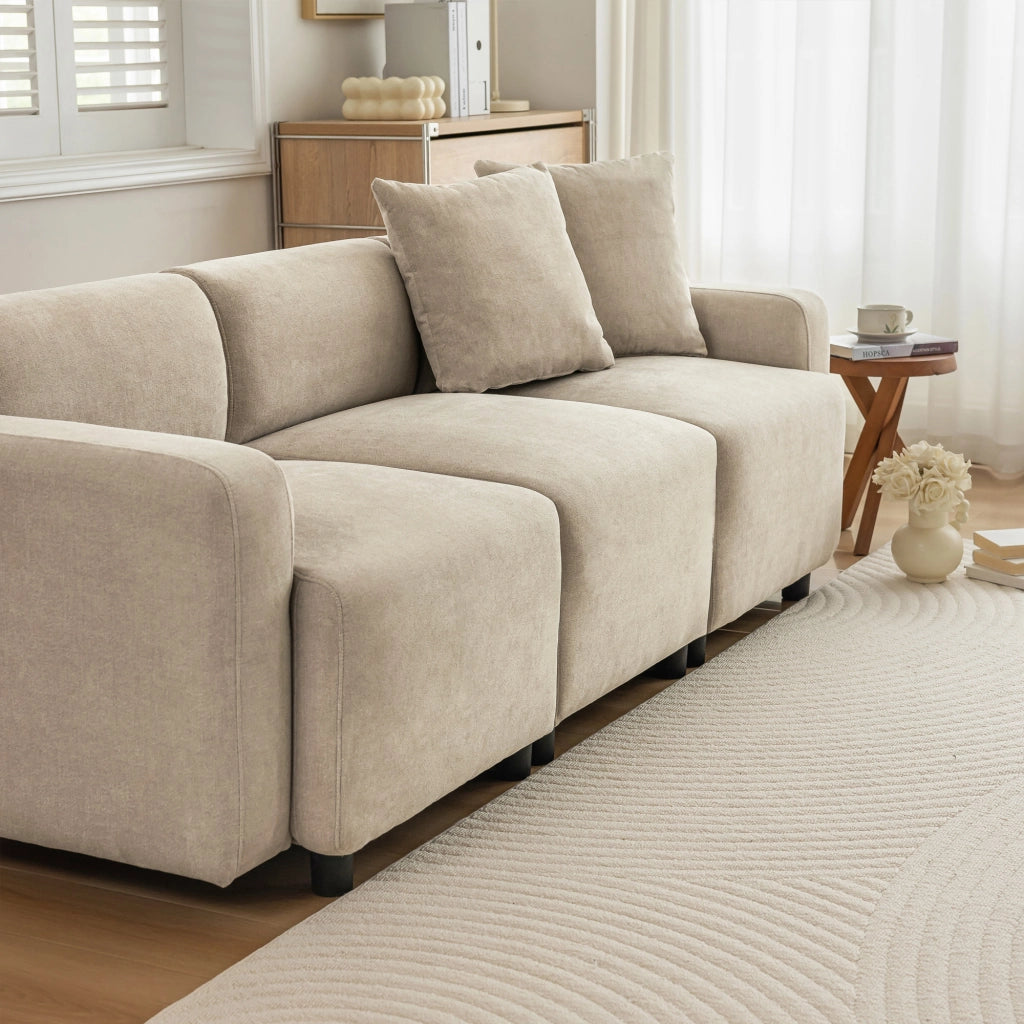 Divano Lineare 3 Posti con Cuscini Schienale Comfort Ergonomico Seduta Ampia Rivestito in Ciniglia Beige