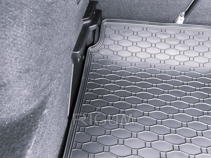 244B-402162 - Tappeto gomma baule AUDI Q2 2016 - Posizione superiore e inferiore