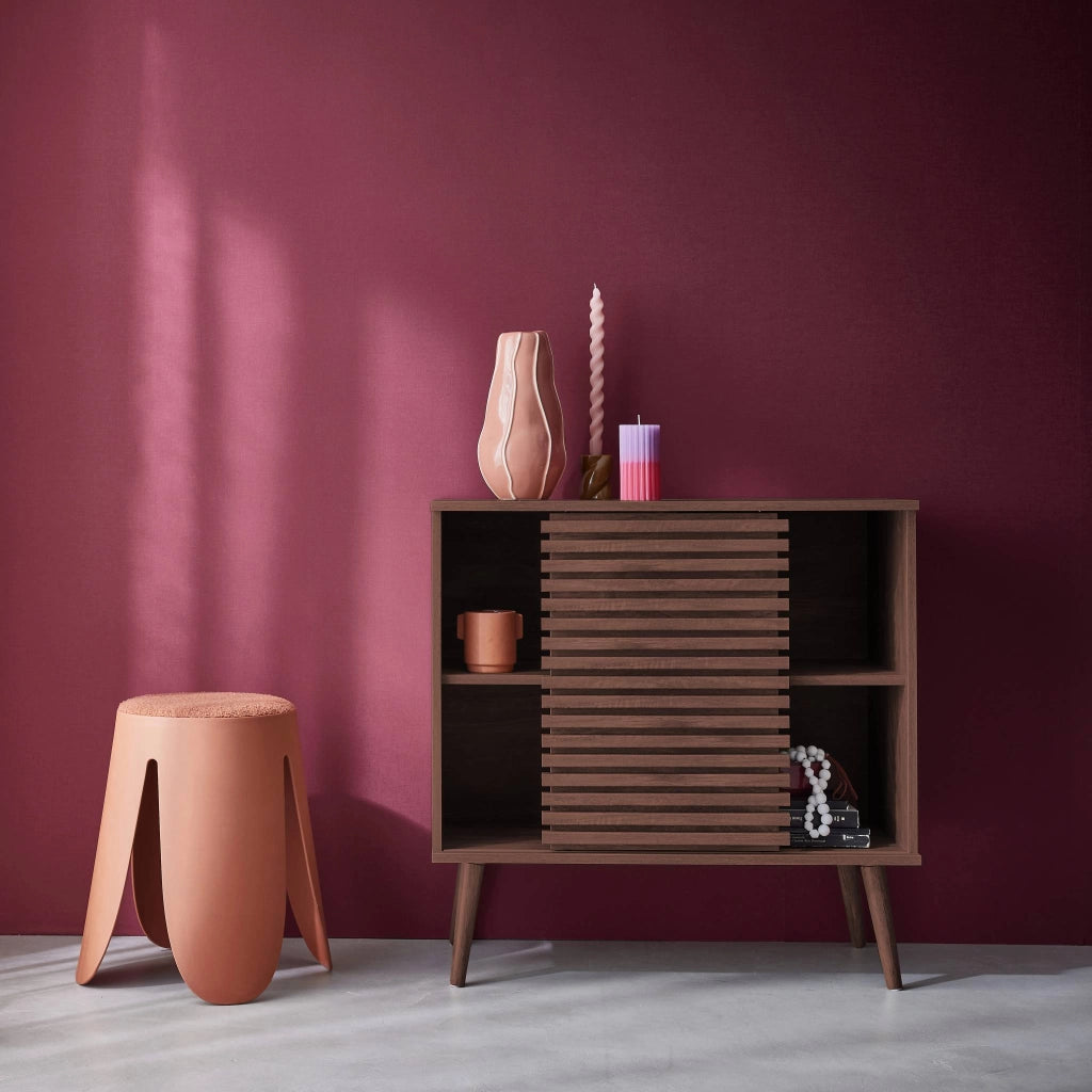 Credenza scandinava effetto legno e anta scorrevole scanalata, 80cm,