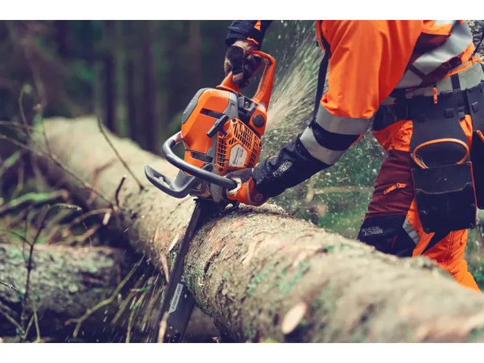 Motosega Professionale Husqvarna 564 XP Fuel Inject: 70cc di Potenza in Corpo 50cc