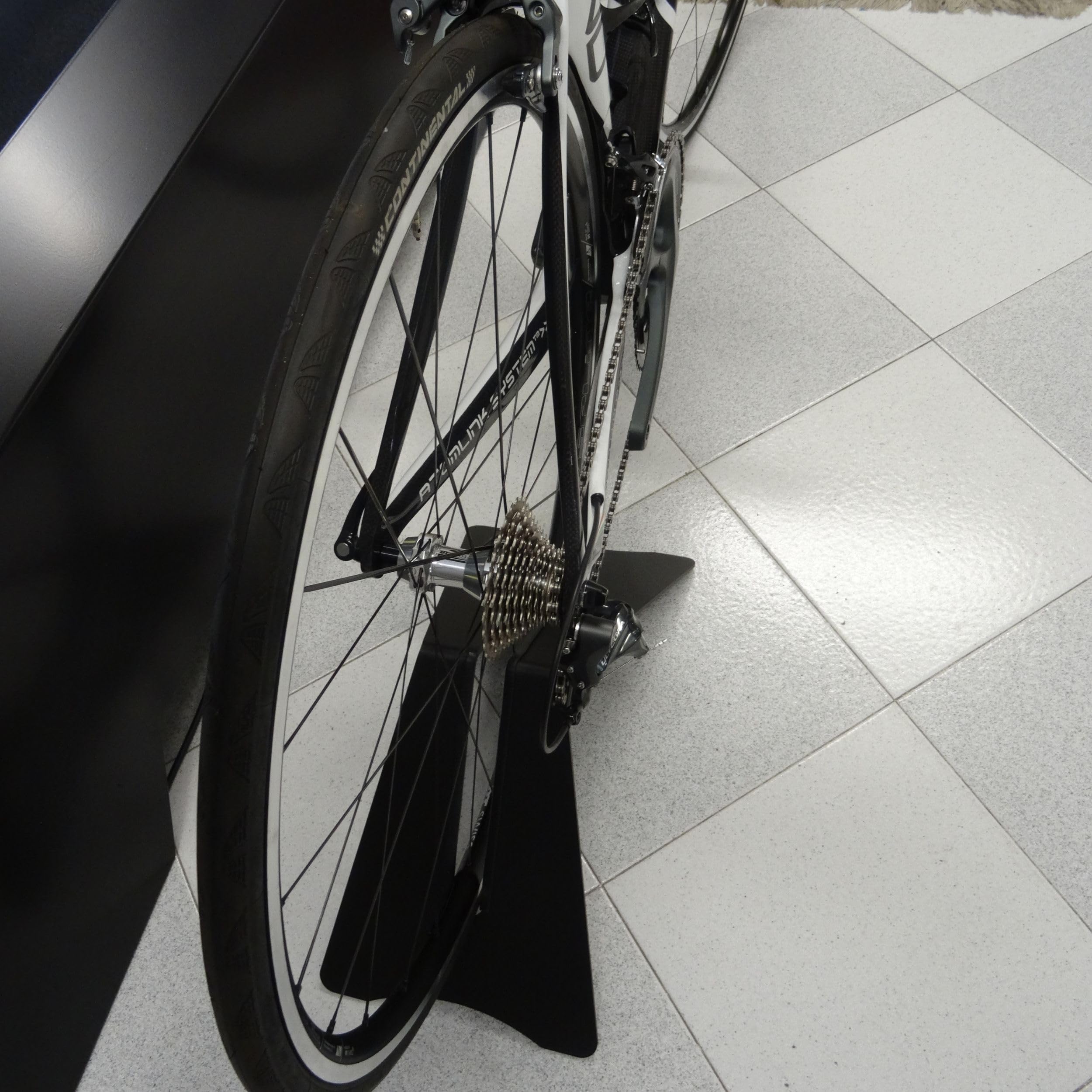 Andrys Rastrelliera Bici Corsa 1 Posto con Protezioni 50x30x22 Nero