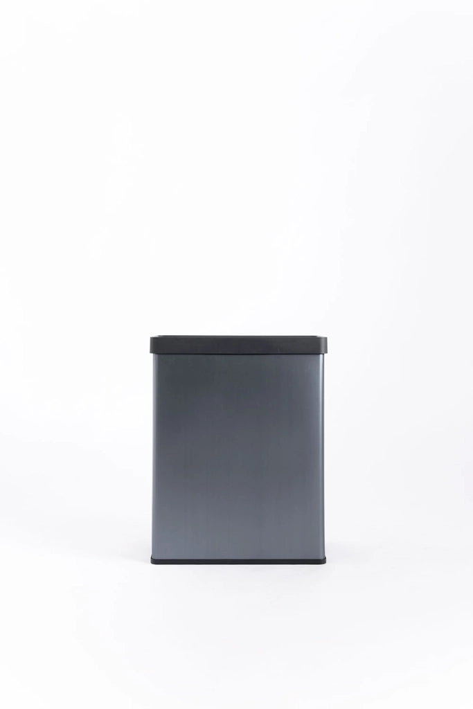 Pattumiera Alta 54L Interno Esterno Keter Verto Recycle 43,5x26,5x68,7 cm con Bordo Copri Sacco in Plastica Blu Perla