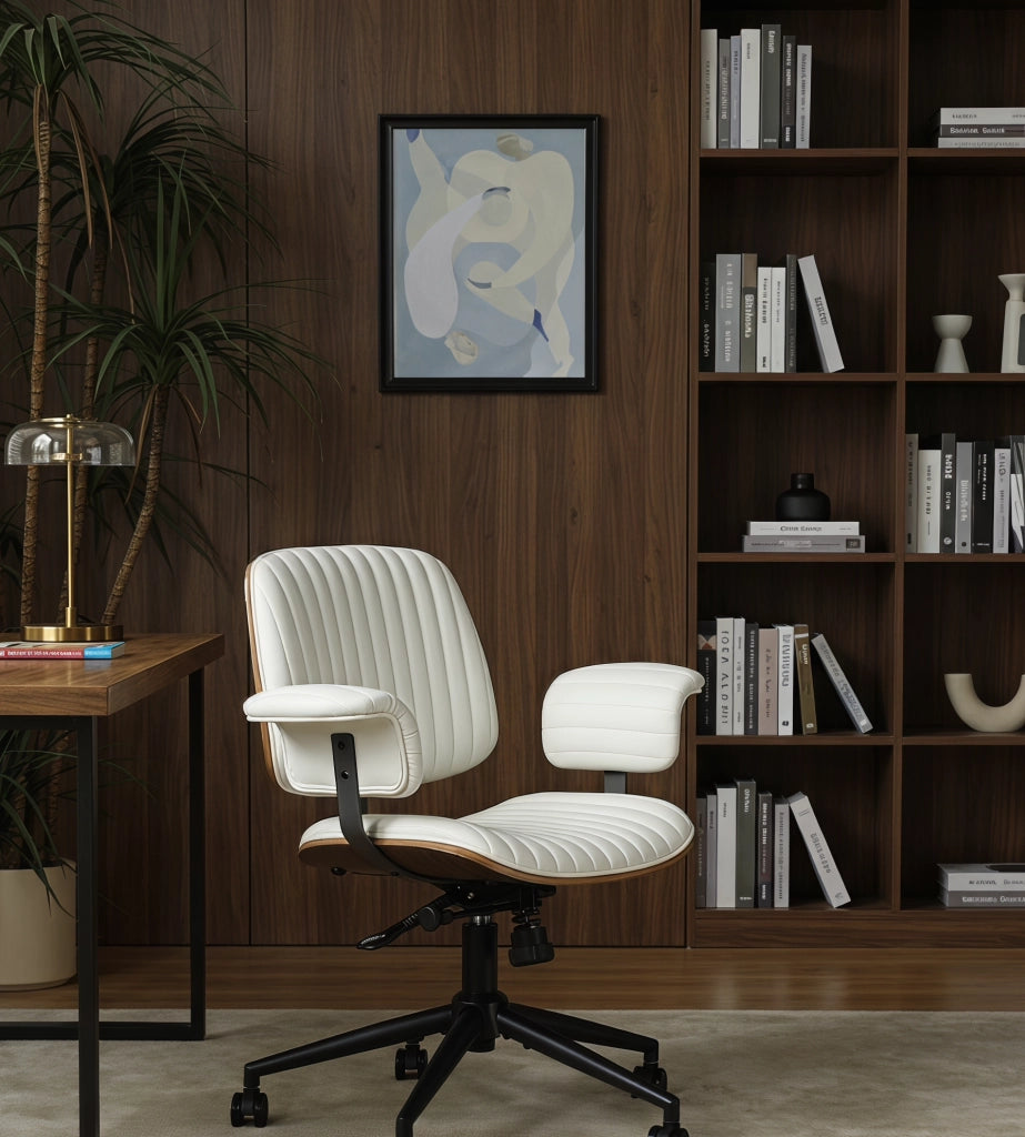 Poltrona da ufficio girevole in pelle PU beige con braccioli imbottiti e base in metallo