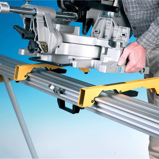 DeWalt DE7023‑XJ – Cavalletto di Supporto Estendibile per Troncatrici, Alluminio