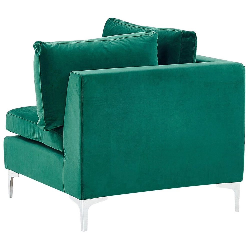 Divano angolare modulare versione destra in velluto verde a 4 posti con gambe in metallo argento stile glamour