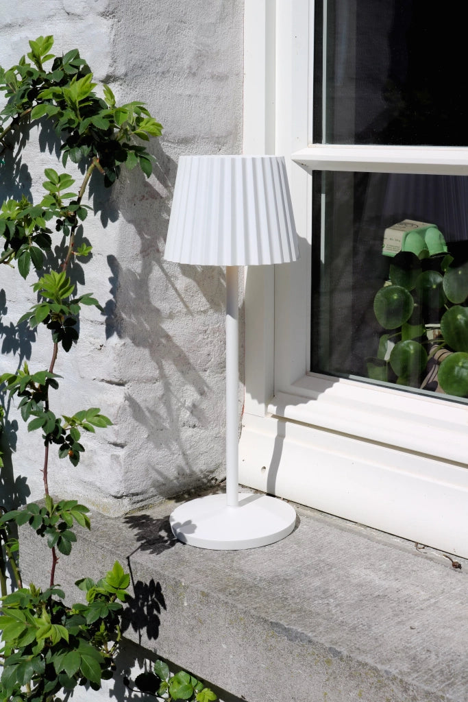 Lampada da tavolo outdoor bianca LED 2W ricaricabile Lucide