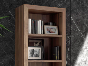 Scaffale in legno di noce