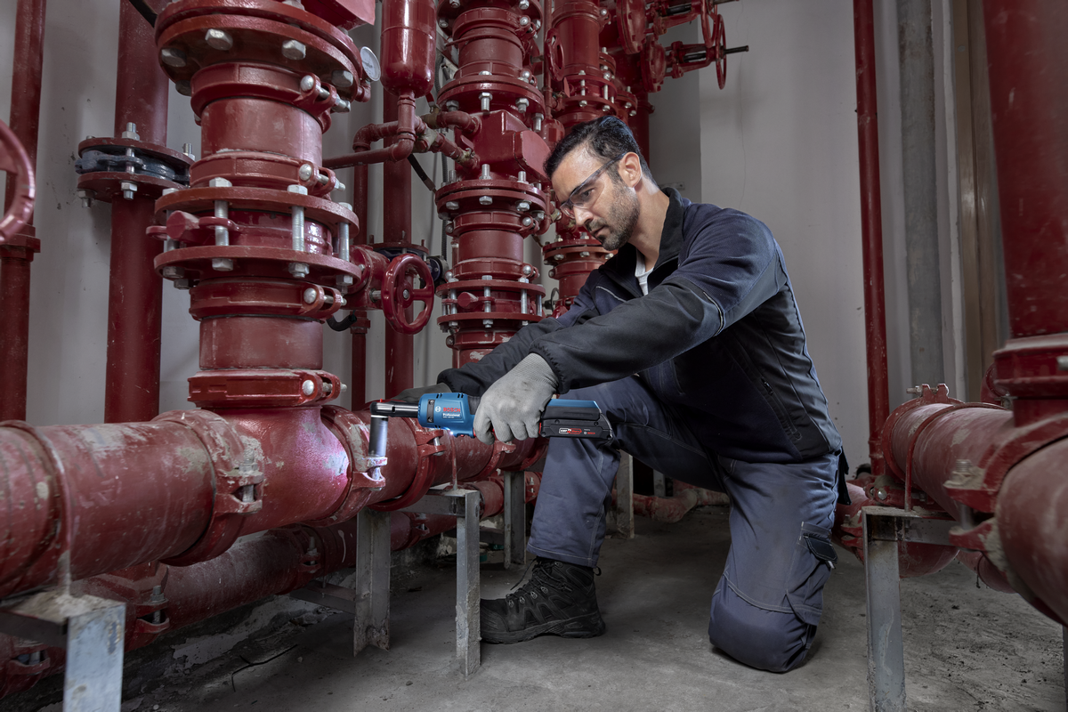 Bosch GRC 18V-60 (06019N8001) – Cricchetto a Batteria 18 V, 60 Nm Brushless 3/8"