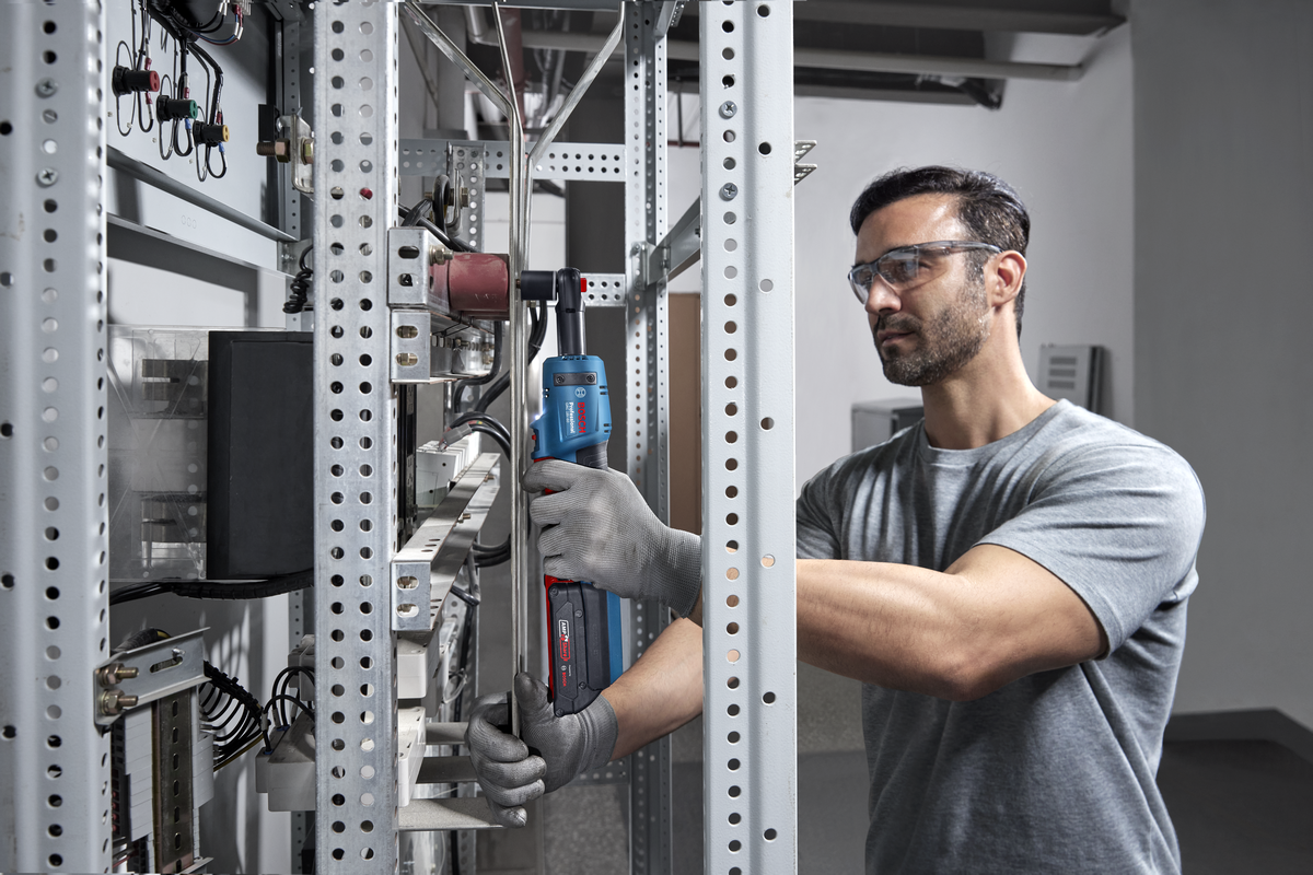 Bosch GRC 18V-60 (06019N8001) – Cricchetto a Batteria 18 V, 60 Nm Brushless 3/8"