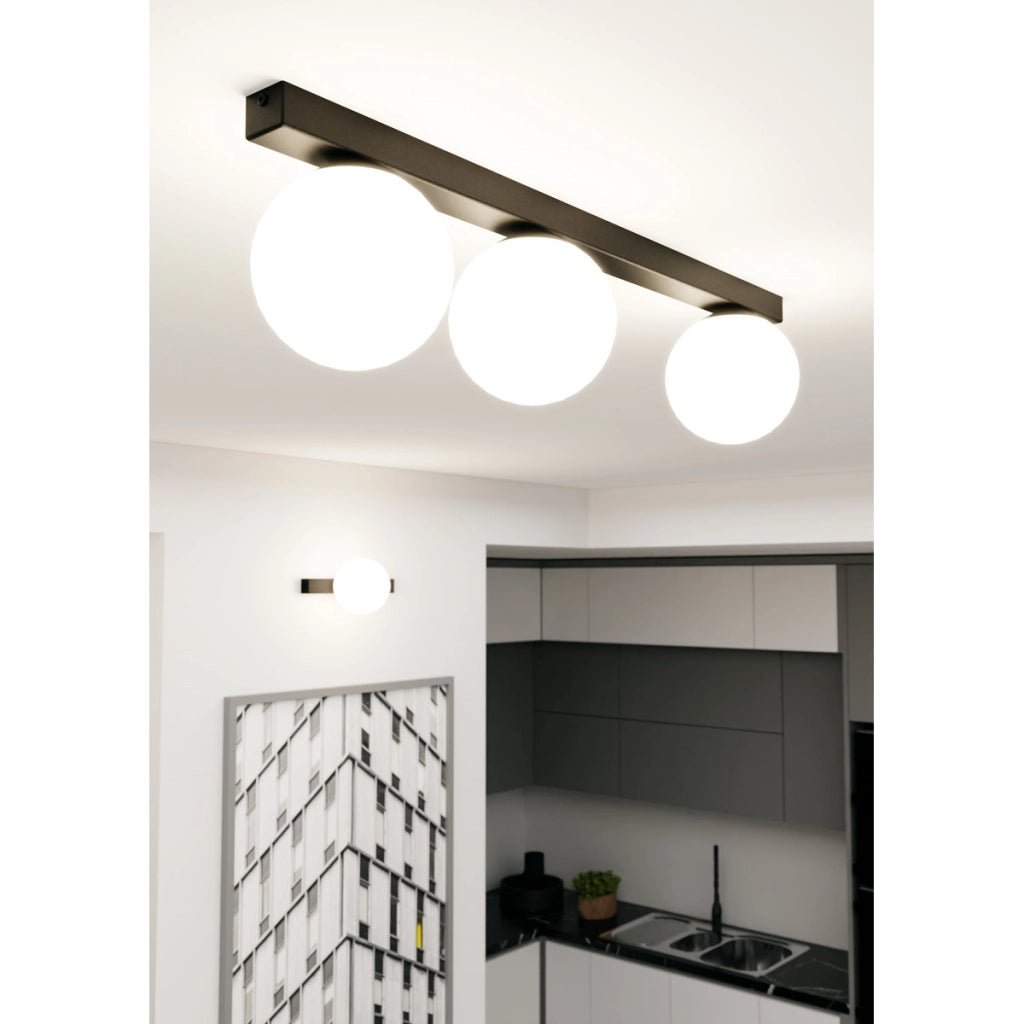 Lampada da soffitto FIT in acciaio nero opaco e vetro opalino