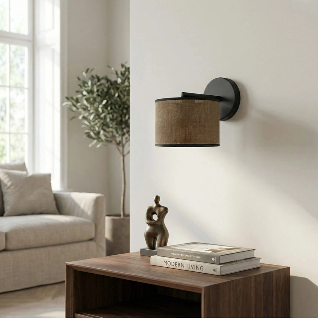 Lampada a parete ECO in acciaio nero e tessuto marrone