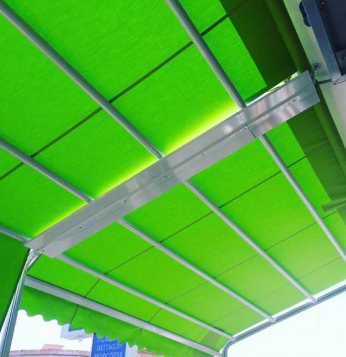 Gronda centrale da 300 cm per tenda modello Giardino