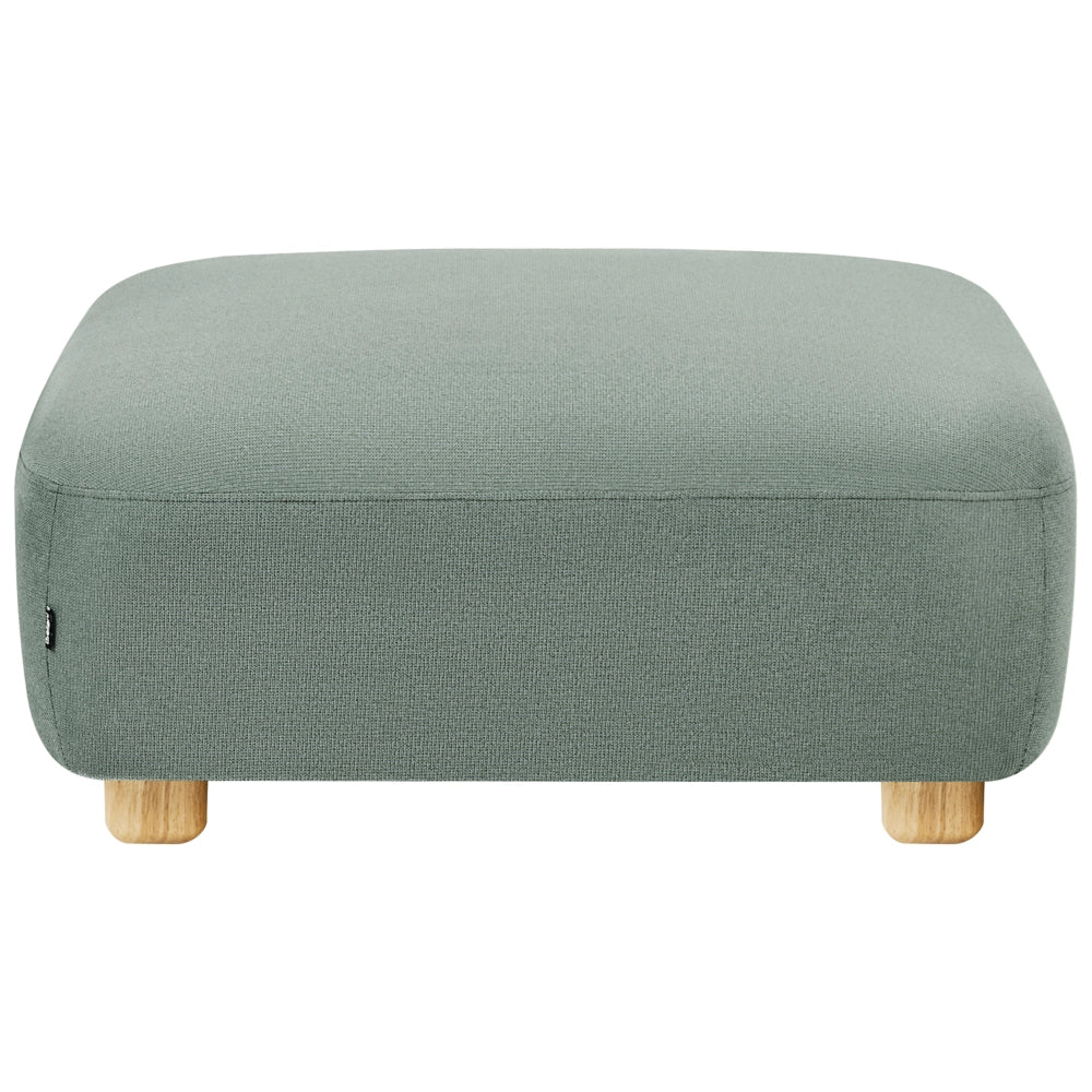 Pouf ottomano rettangolare imbottito in tessuto verde chiaro idrorepellente, modulo divano con gambe in legno, modello moderno monoposto